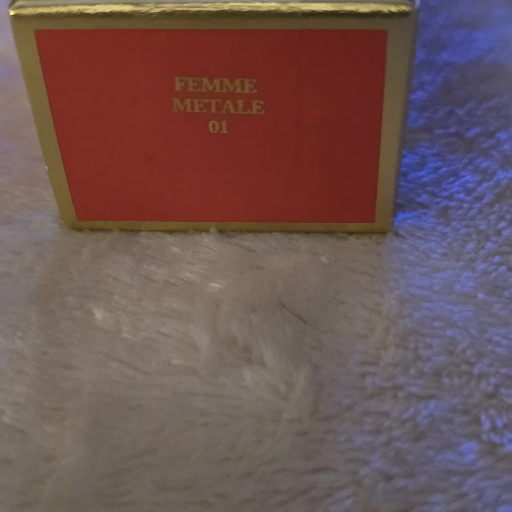 Juicy Couture Metallic Lip Lacquer - Femme Metalle 01 Pink - NIB